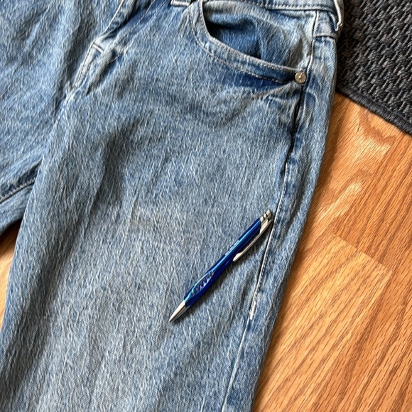 True Religion Woman’s Painted RICKI Relaxed Straight, Size 29 - Picture 14 of 14